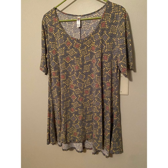 Lularoe PerfectT Gray Geometric pattern Size Large EUC - Picture 1 of 7